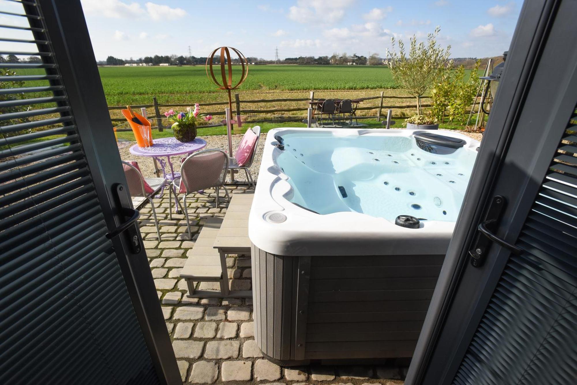 Air Maison - The Cow Shed Wow Factor Countryside Retreat Westbourne  المظهر الخارجي الصورة