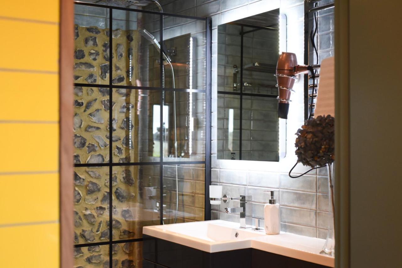 Air Maison - The Cow Shed Wow Factor Countryside Retreat Westbourne  المظهر الخارجي الصورة
