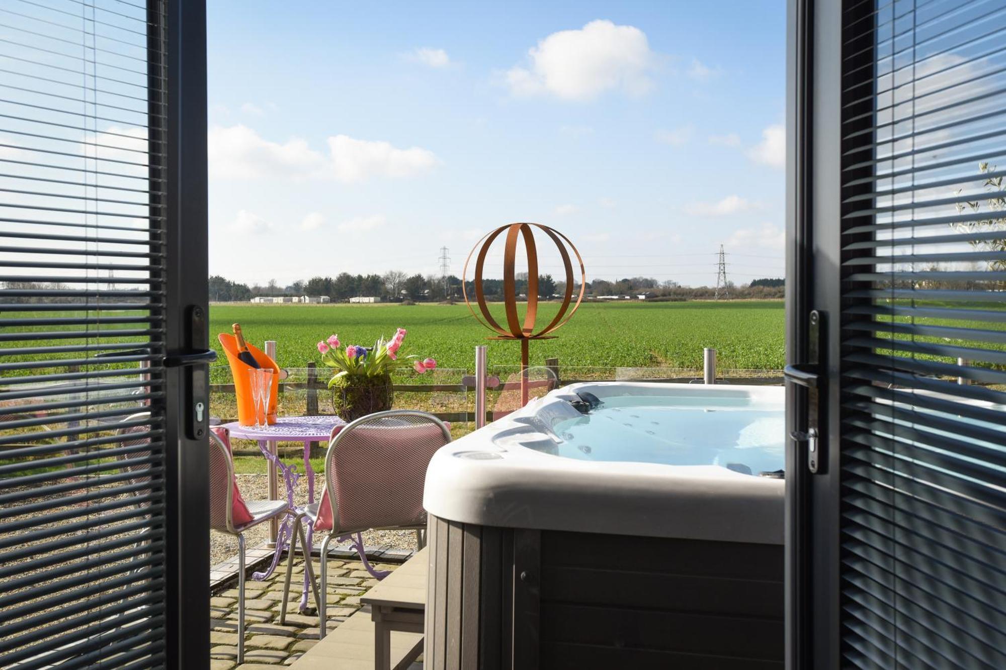 Air Maison - The Cow Shed Wow Factor Countryside Retreat Westbourne  المظهر الخارجي الصورة